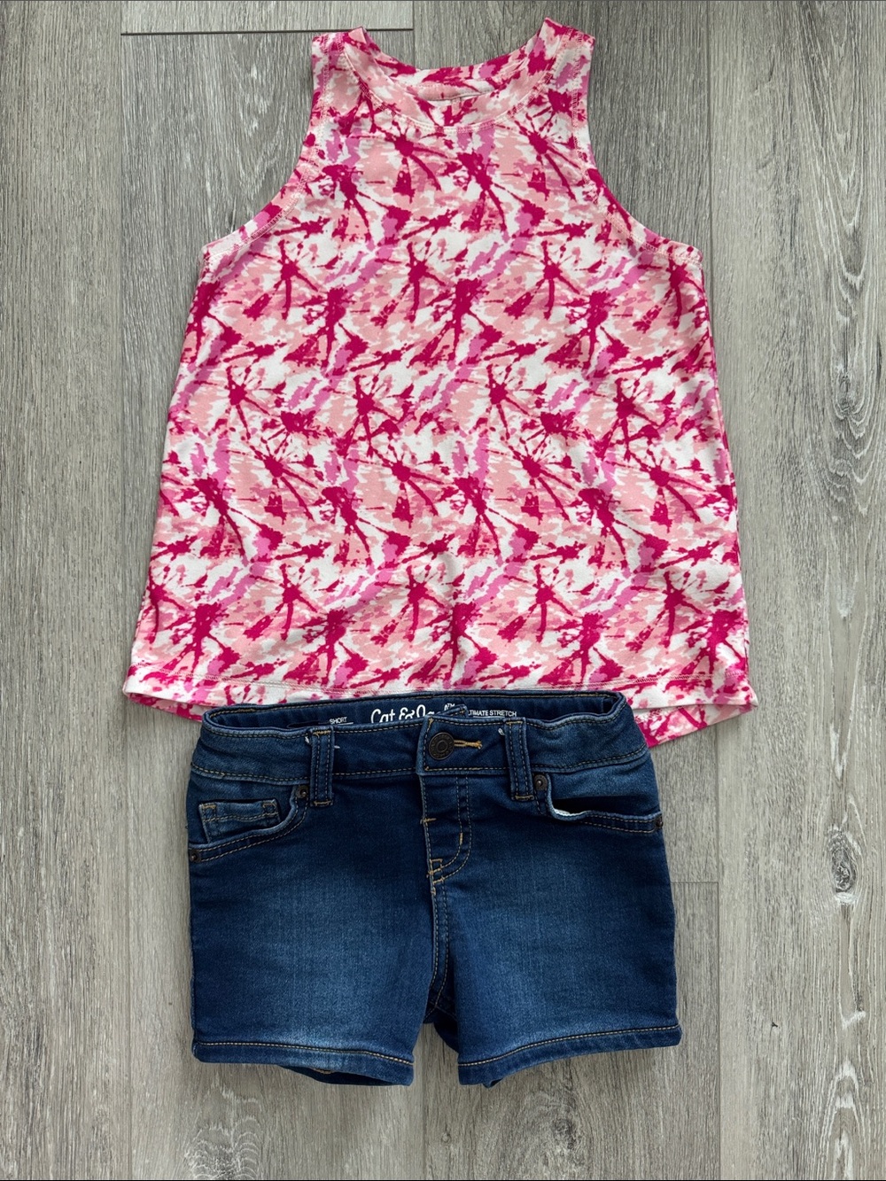 EUC Cat&Jack Ultimate Stretch Denim Shorts Size XS (4/5) & PinkTank Top Size 5/6